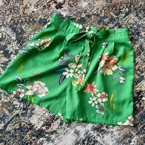 Ladies Floral Shorts  🌸